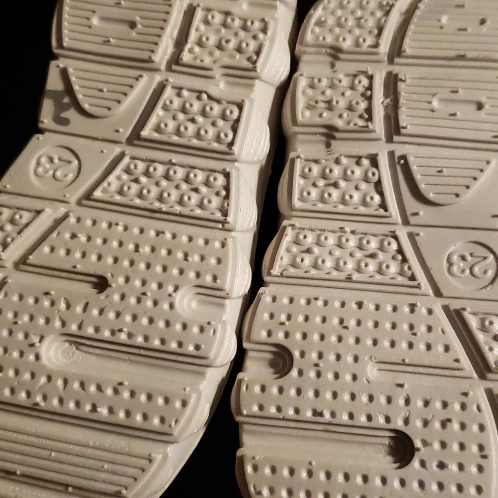 Pink Mesh Toddler Swim shoes
